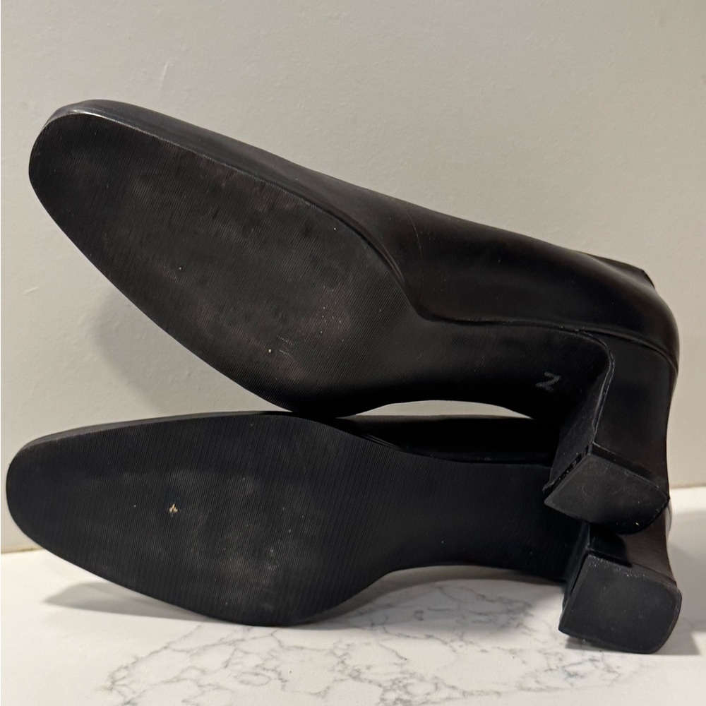 Boston Accent Black Leather Square Toe Pumps - Picture 7 of 8